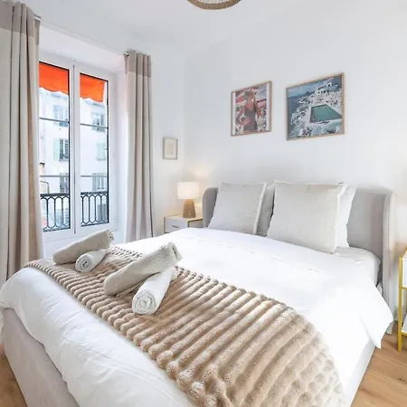 Lejlighed Assalit Two Bedrooms In *